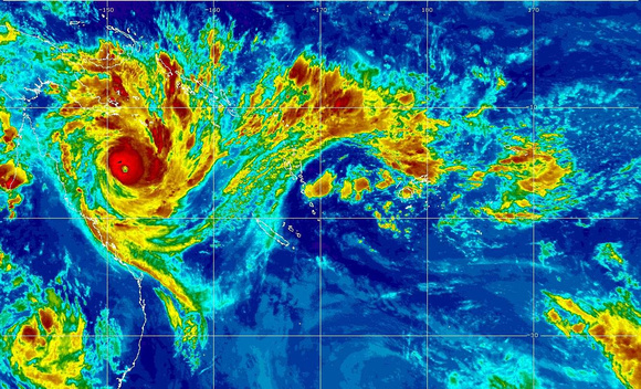 Category 4-5 Cyclone Yasi 2nd Jan 2011(2)