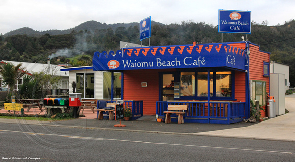 Waiomu Beach Cafe, Waiomu Beach, Coramandel Peninsula, North Island, NZ