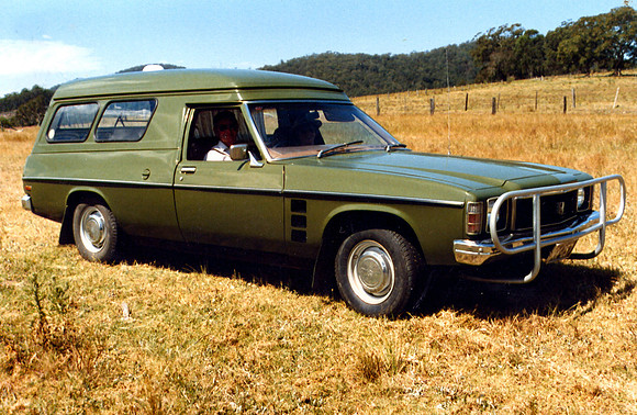Max's Holden Sandman 1986edited