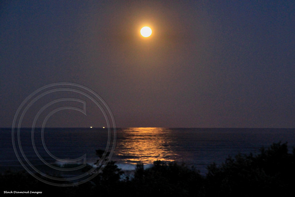 Super Moon over the Solitary Islands, Coffs Harbour, NSW, Australia
