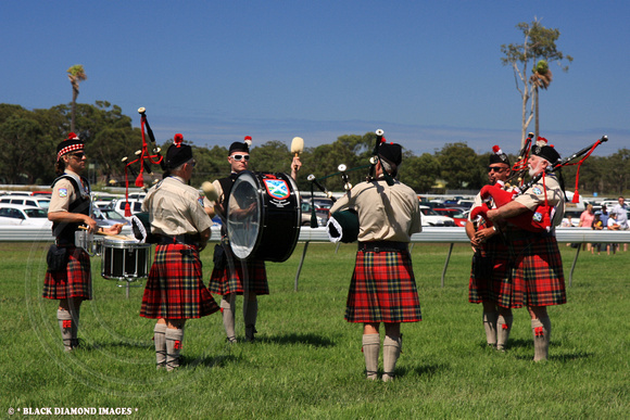 Scottish Pipe Band - Tuncurry Forster Jockey Club Inaugural Races 14.3.2009